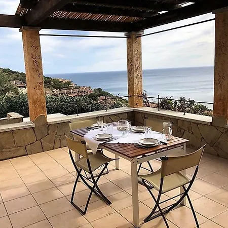 וילה Casa Porto Corallo *