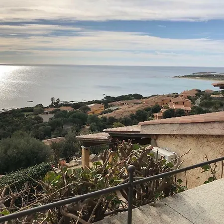 וילה Casa Porto Corallo *